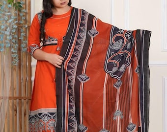 Embroidered Cotton Anarkali Kurti Set: Flared Dress with Dupatta
