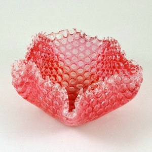 Textured Dark Pink Resin Bowl: Freeform Decorative Centerpiece
