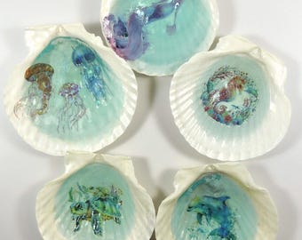 Seashell Trinket Dish: Resin Ocean Jewelry Holder, Coastal Decor