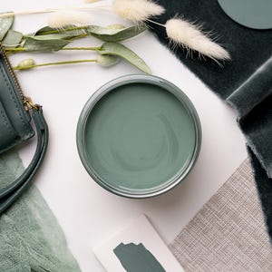 Blue Grass 16oz and 32oz | Dixie Belle Paint | No VOC | Chalk Mineral Paint for Furniture | Water Based Paint | 16oz and 32oz