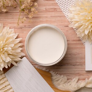 Gardenia 16oz and 32oz | Dixie Belle Paint | No VOC | Chalk Mineral Paint for Furniture | Water Based Paint | 16oz and 32oz