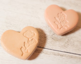 Rustic Artisan Heart and Floral Magnets | Pack of 2 | 100% Handmade | Vintage Designed | Home Decor | Housewarming | Office & School Supply