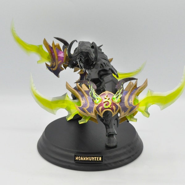 Figurine personnalisée World Of Warcraft | personnage sur demande | ARME COULEUR UNIQUEMENT