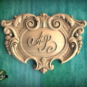 Elegancia monogramada: incrustación de madera personalizable con escudo, sin pintar, 1 pieza, decoración de pared para el hogar, tallado de muebles