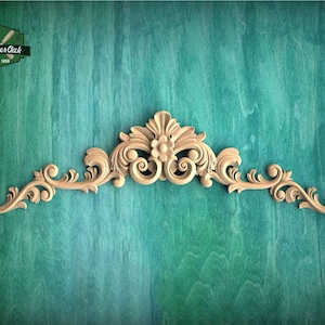 Baroque Arch Applique with Central Shell and Scroll Accents