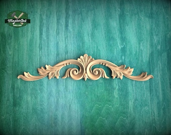 Baroque-Style Wood Applique with Curved Acanthus Leaves