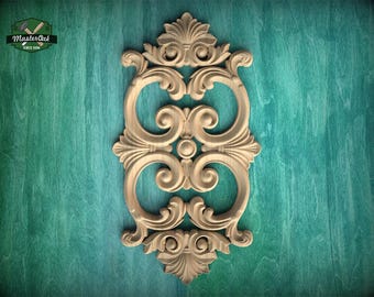 Four C-Scroll Wood Applique — Open Rectangular Frame with Center Bead and Shell Crests
