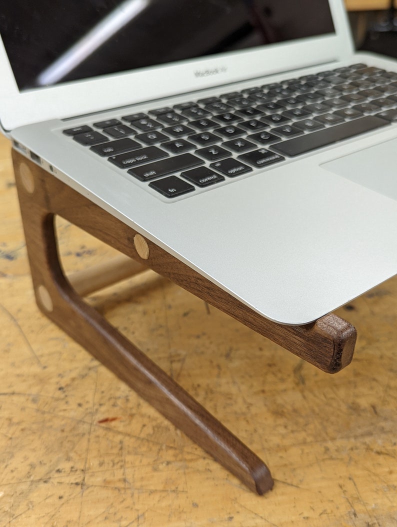 Laptop Stand CNC / Laser Cut File. Customizable to Fit Any Laptop Width