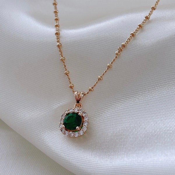 Dainty Gemstone Necklace, Green Diamond Round Cut Necklace, Green Gemstone Necklace, Solitaire Gemstone Necklace, Minimalist Necklace