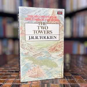 The Two Towers - JRR Tolkien - Unwin 1984 - Paperback