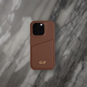 Gepersonaliseerde lederen iPhone-hoesje voor iPhone 16 Pro Max 15 14 13 12, eerste aangepaste monogram telefoon case cover, cadeau beste vriend, cadeau voor haar
