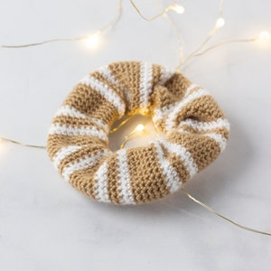 Striped Single Crochet Scrunchie Pattern, PDF Download Scrunchie Pattern, Printable Crochet Pattern, Tan and White Scrunchie Tutorial image 1