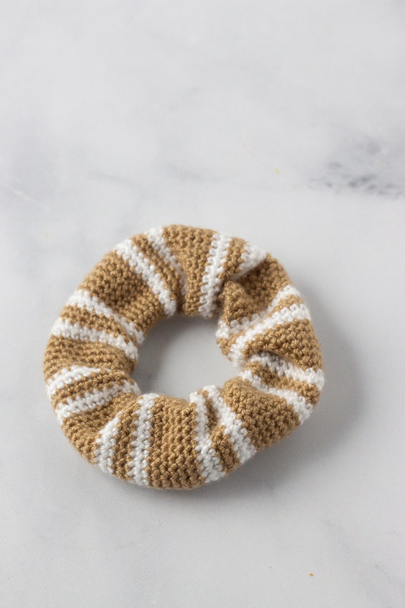 Striped Single Crochet Scrunchie Pattern, PDF Download Scrunchie Pattern, Printable Crochet Pattern, Tan and White Scrunchie Tutorial image 8