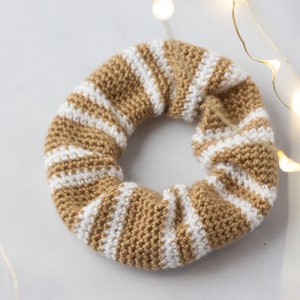 Striped Single Crochet Scrunchie Pattern, PDF Download Scrunchie Pattern, Printable Crochet Pattern, Tan and White Scrunchie Tutorial image 4