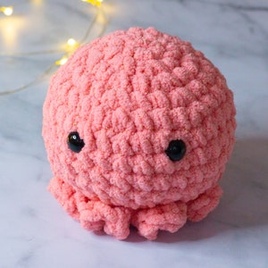 Crocheted Octopus Plushie, Octopus Plush, Octopus Stuffed Animal, Sparkle Amigurumi, Animal Plush, Pink Octopus, Pink Plushie, Cute Crochet