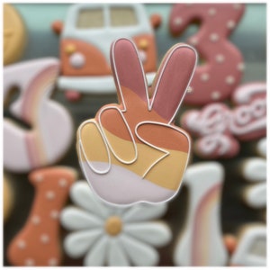 Peace Hand Sign Cookie Cutter - Sign Language, Two Fingers - Cutter for Dough, Fondant, Clay and More (#CCK327)