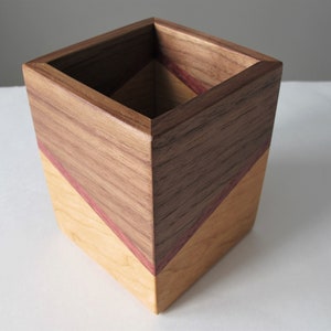 Wooden pen holder, Walnut desk caddy, Wood desk organizer bild 8