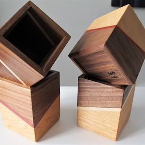 Wooden pen holder, Walnut desk caddy, Wood desk organizer bild 6