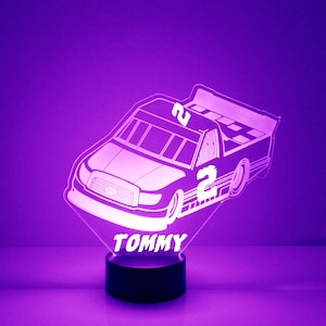 Les fans de course Nascar allument la voiture, Veilleuse LED, gravé sur mesure, Option 16 couleurs, Lampe de voiture de course