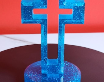 Living Promis Resin Cross with Stand