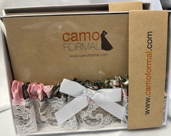 Pink Camo Garter Pearl/White Ribbon Boxed
