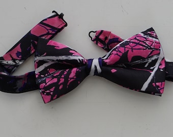 Men's Camo Bow Tie, Moon Shine Muddy Girl
