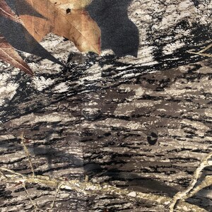 Mossy Oak New Breakup Satin Camo Fabric by the Yard bild 2