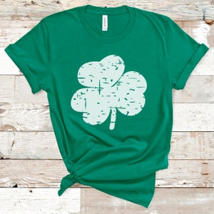 St Patricks Day Distressed Shamrock Shirt Grunge Clover T-Shirt St Patricks Day Shirt Irish Shamrock Clover Tee Women Lucky Tee St Paddys