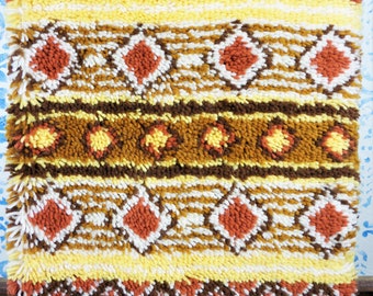Vintage 1970s Latch Hook Rug: Southwestern Bohemian Wall Hanging