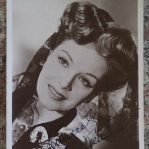 JEAN KENT (1921 - 2013) Autogramm, handsignierter Fotokarton Gains Borough Photos-Star