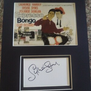 SYLVIA SYMS (1934 – 2023) Autograph Double Mounted Display &quot;Expresso Bongo&quot; 1959