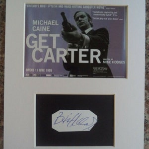 Oryginalny autograf BRITT EKLAND na stojaku, występował w filmach „Get Carter” (1971), „The Wicker Man” (1973)