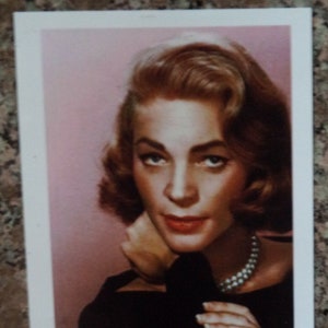 LAUREN BACALL (1924 - 2014) Autograph, hand signed on small photo, was in &#39;The Big Sleep/Key Largo&#39;