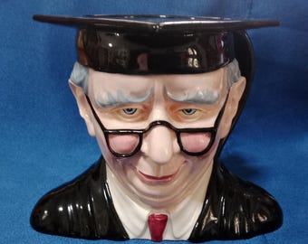 THE SCHOOLMASTER Mason's Ironstone Charakterkrug, 12,7 cm hoch