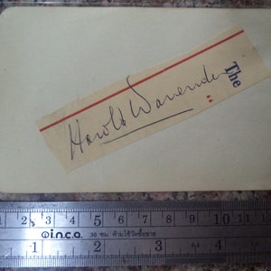 HAROLD WARRENDER (1903 – 1953) Autograph, hand signed on vintage page