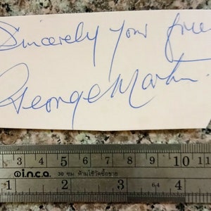 GEORGE MARTIN (1922 - 1991) Autogramm, handsignierte Karte