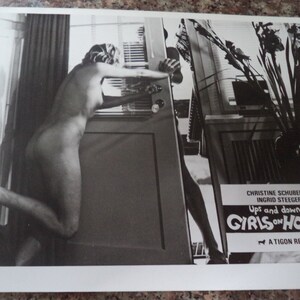 Subidas y bajadas de Girls On Holiday UK LOBBY CARD Tigon Films 1970s