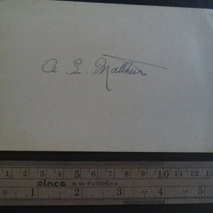 A. E. MATTHEWS (1869 - 1960) Autogramm, handsignierte Karte, wurde in "Three Men in a Boat"/"Doctor at Large"/"Carry On Admiral"