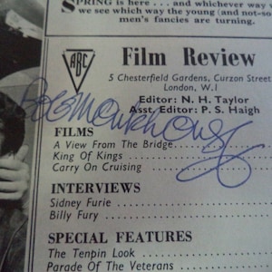 BOB MONKHOUSE (1928 – 2003) Autograph, hand signed on a 1962 Film Review page