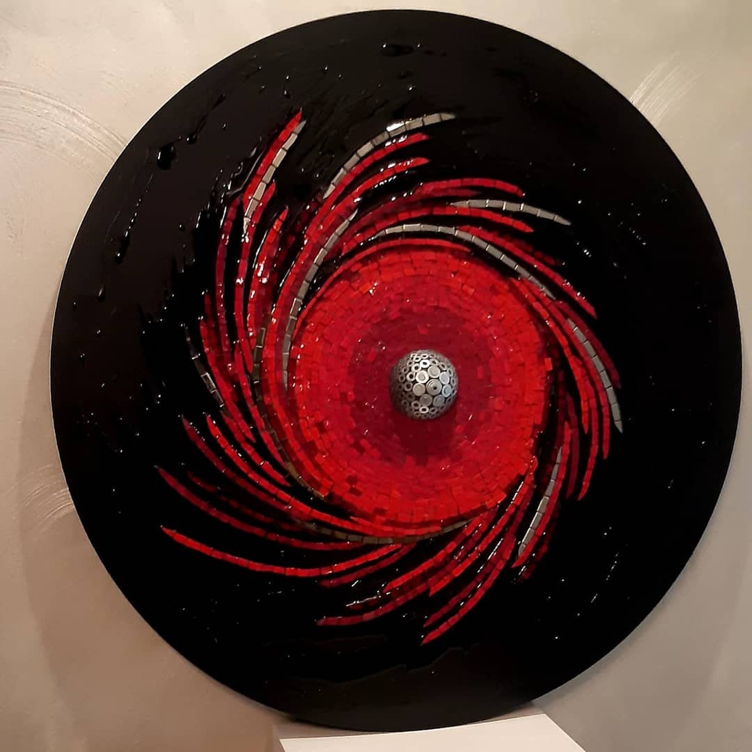 Tableau Boule de Feu en Smalt Vénitien Rouge et Résine Époxy