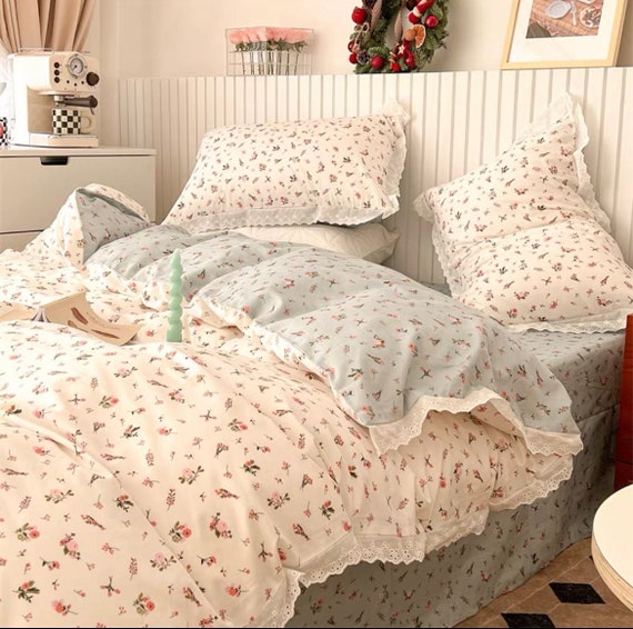 Pale Pink Floral Print Bedding Set