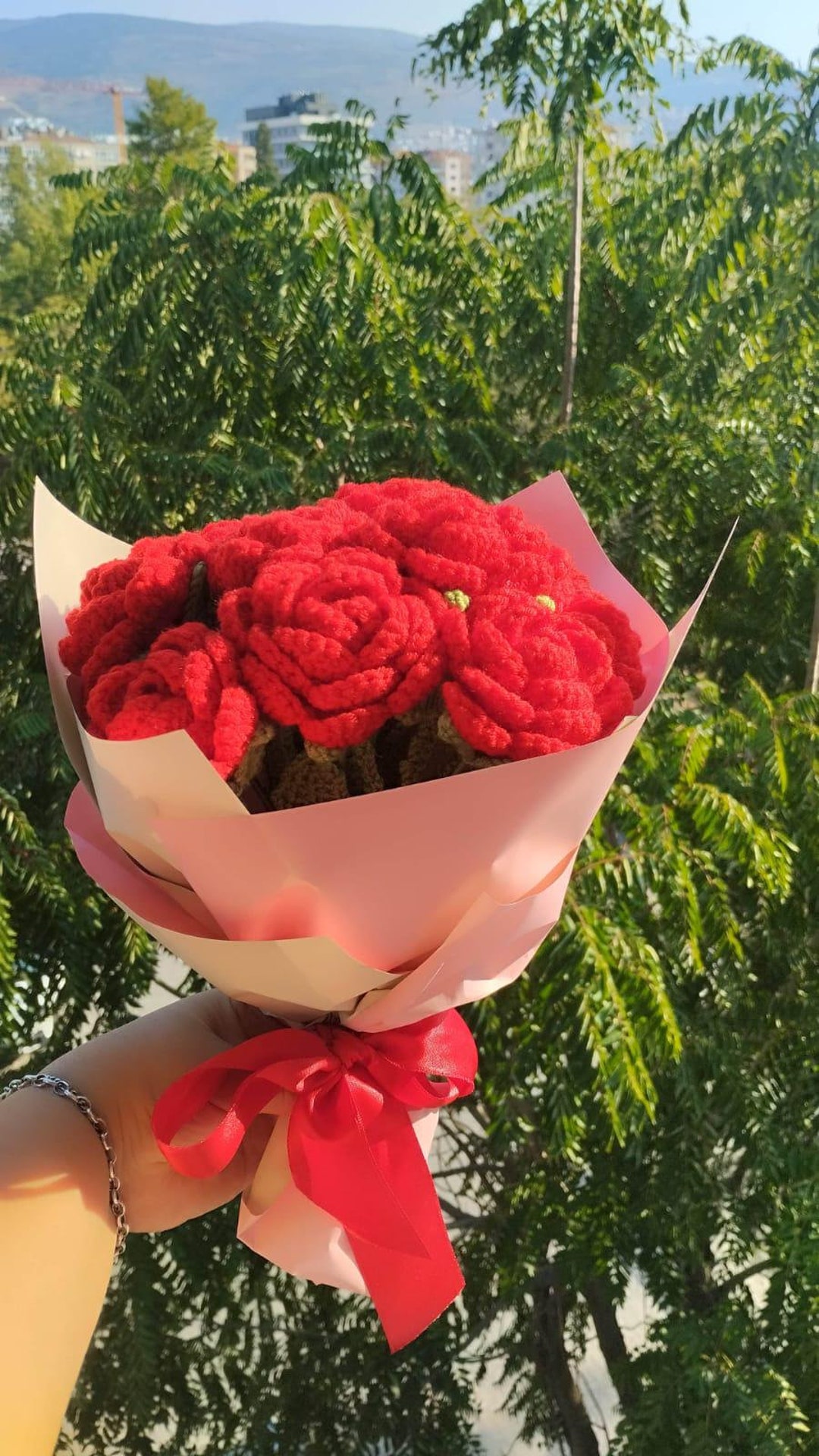 Amigurumi Rose Bouquet, Crochet Red Roses, Handmade Flower Bundle