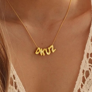 Collar de letras 3D personalizado • Colgante con nombre de hojaldre personalizado • Collar de letras de oro de 14 quilates • Dije inicial de burbuja 3D personalizado • Regalo para ella • Regalo para mamá