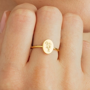 Birth Flower Ring • Christmas Gift • Floral Ring • Bridesmaid Gift • Minimalist Ring • Dainty Mom Ring • Floral Signet Ring