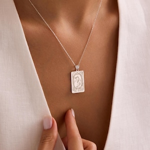 tarot card necklace, tarot card, necklace, tarot necklace, tarot, tarot card deck, tarot card box, tarot card jewelry, tarot card reading, tarot card pendant, gift for mom, christmas gift, mothers day gift