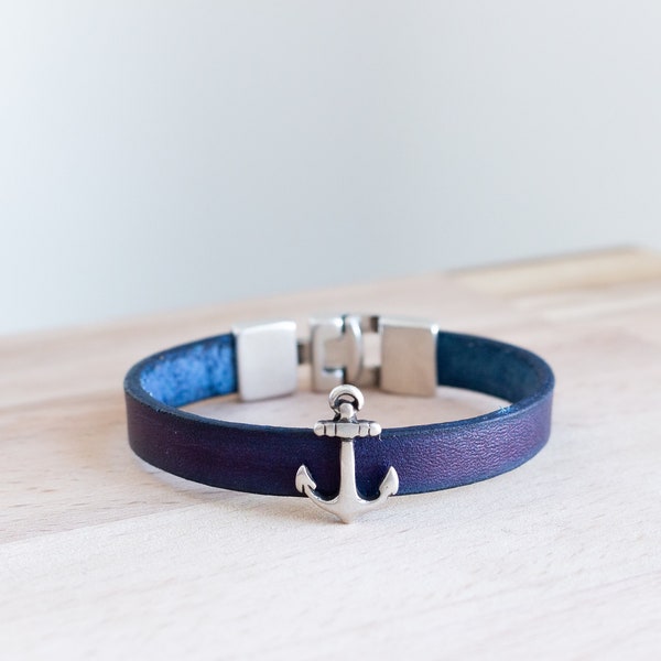 Bracelet personnalisable minimaliste bleu ancre marine sur mesure en cuir - Fabrication artisanale