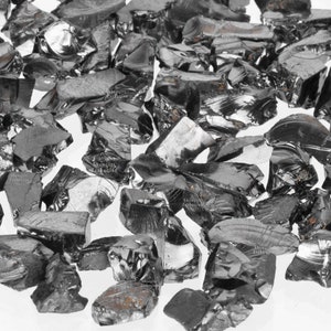 Pietre di shungite d&#39;élite da 0,4 a 0,8 pollici / 0,11 libbre in una confezione / carbonio 98% Fullerene naturale c60 / shungite d&#39;élite autentica