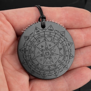 Mystisches Pentakel - Schutzkristall-Amulett - aus seltenem natürlichen Black Rock Shungit
