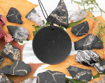 Authentieke Shungite Rock - ronde grote hanger - 1,8 inch / 5 cm - verstelbare kettingsluiting