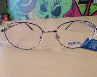 BCBGMAXAZRIA Eyeglasses, Frames Only, FEDERICA, 51-15-135  display picture 2